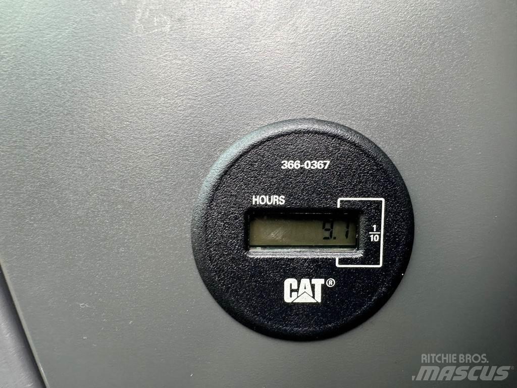 CAT 320D2 Pelle sur chenilles