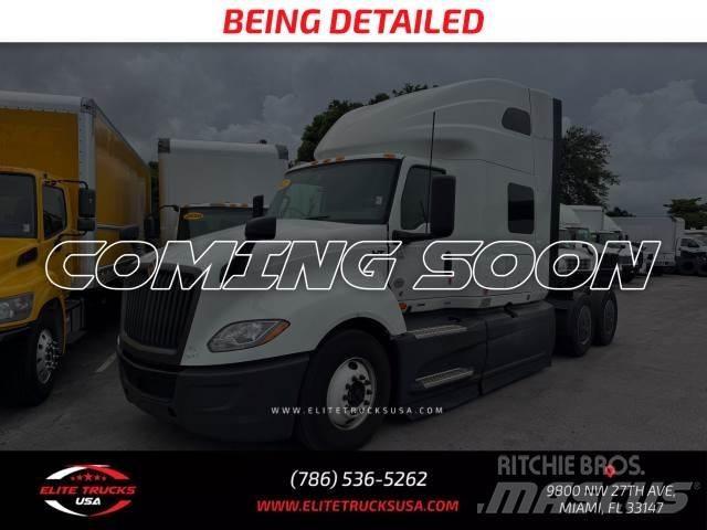 International LT Autre camion