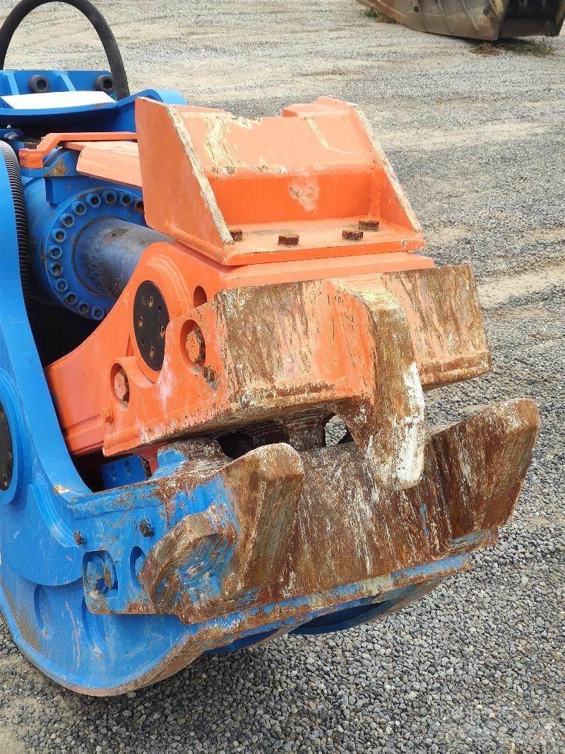  EMB VP3000 Concasseur de Travaux Publics