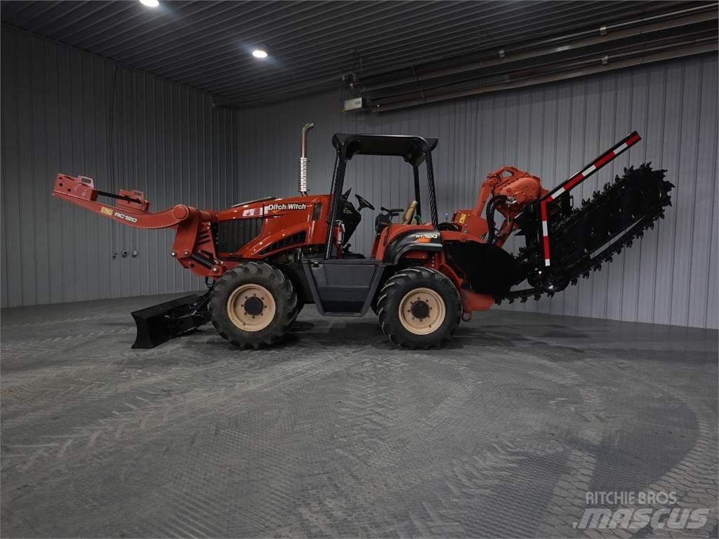 Ditch Witch RT120 Trancheuse