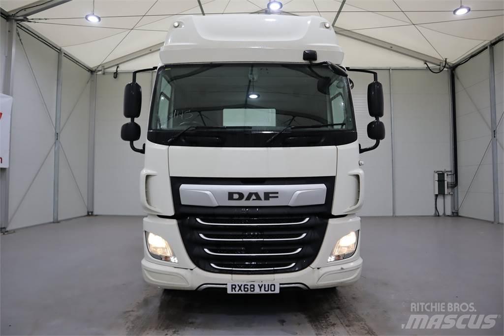 DAF CF450 Tracteur routier