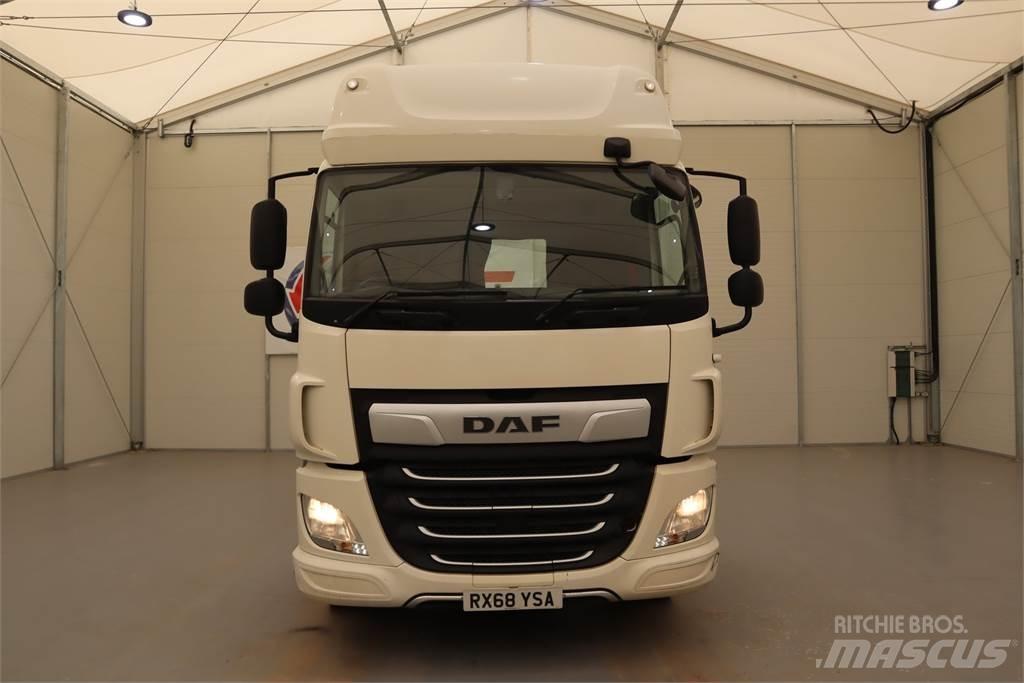 DAF CF450 Tracteur routier