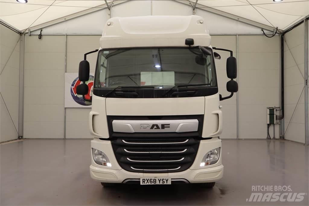 DAF CF450 Tracteur routier