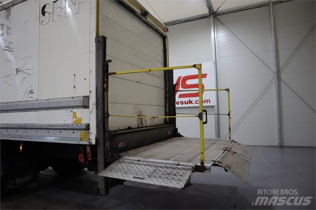 Mercedes-Benz ANTOS 1824 Camion Fourgon