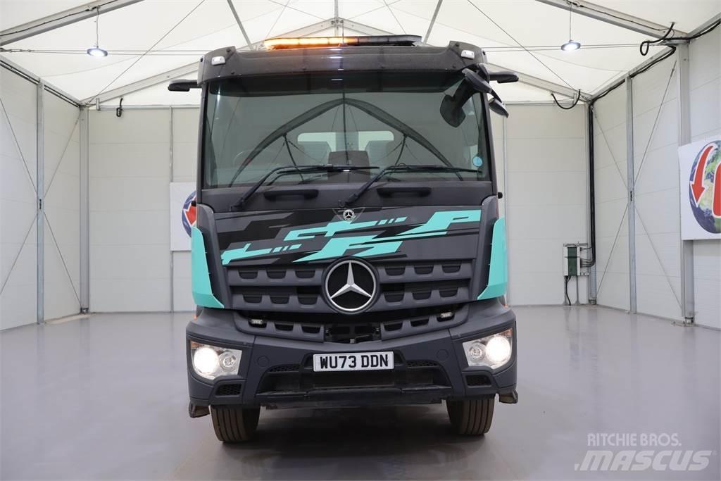 Mercedes-Benz AROCS 3240 Camion benne