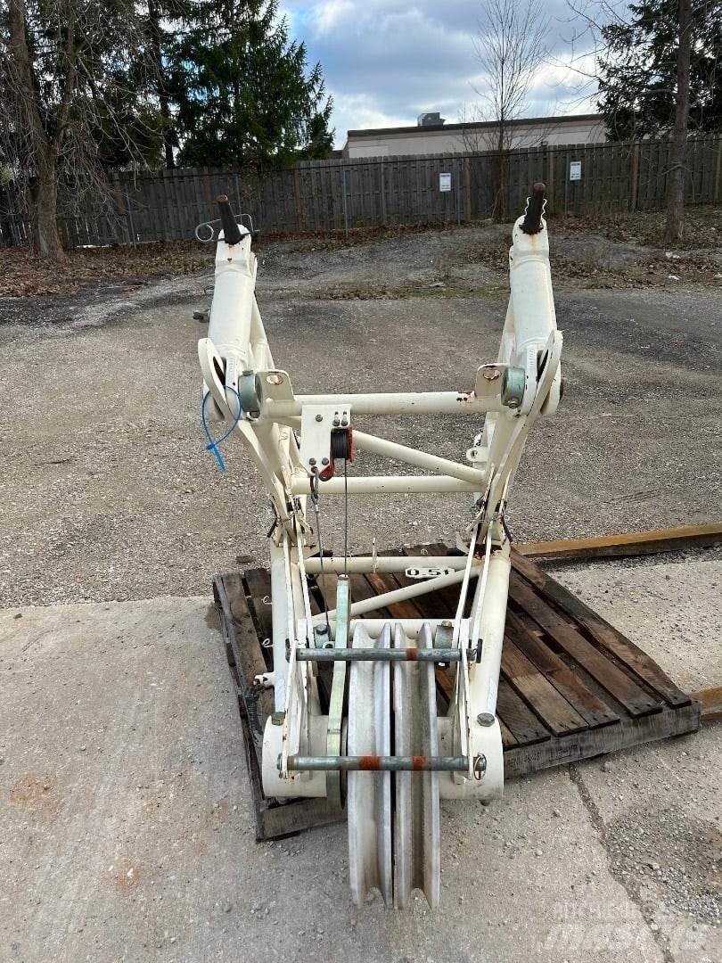 Demag  Bras et Godet