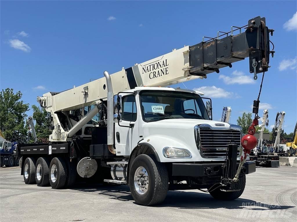 National 1500 Camion plateau ridelle avec grue