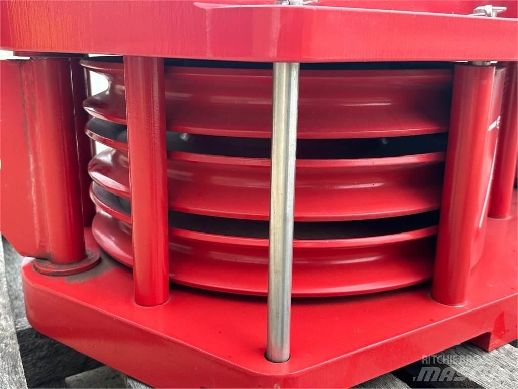 Tadano  Accessoires et pièces pour grue