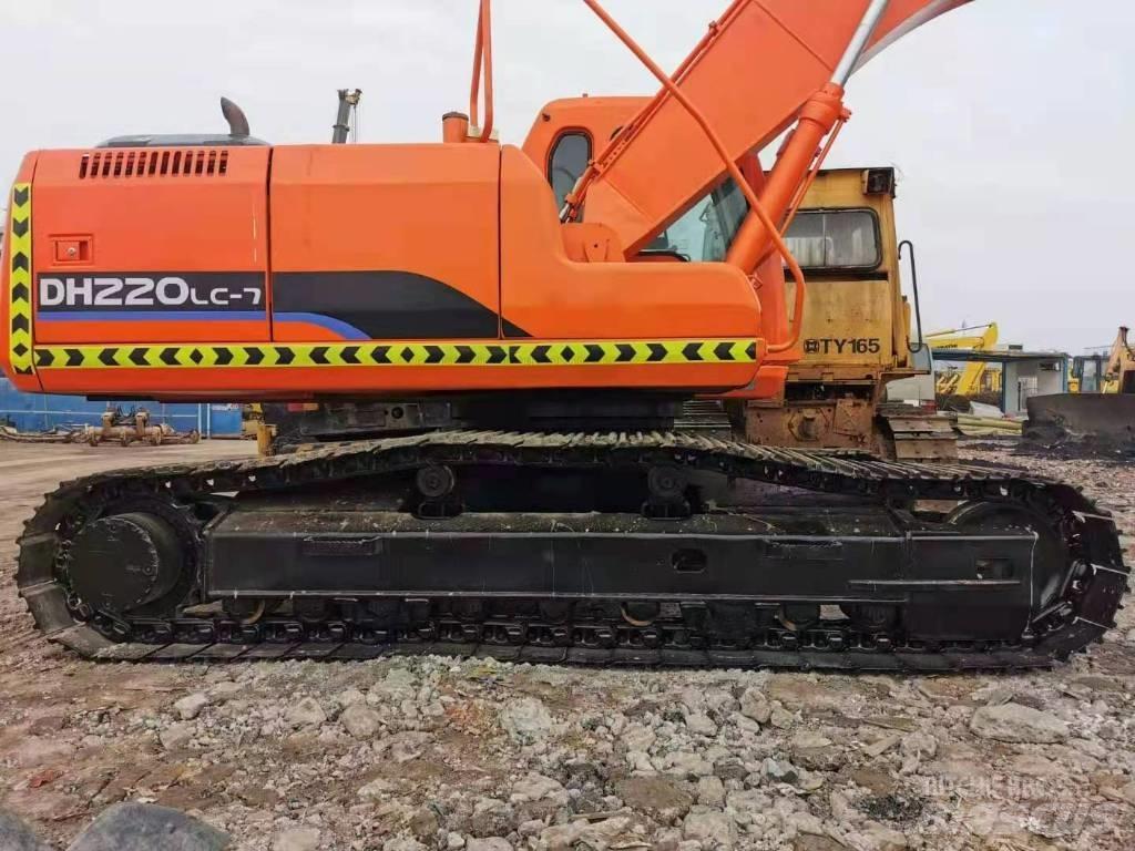 Doosan DH 220 Pelle sur chenilles