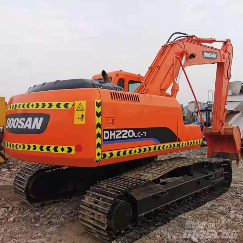 Doosan DH 220 Pelle sur chenilles