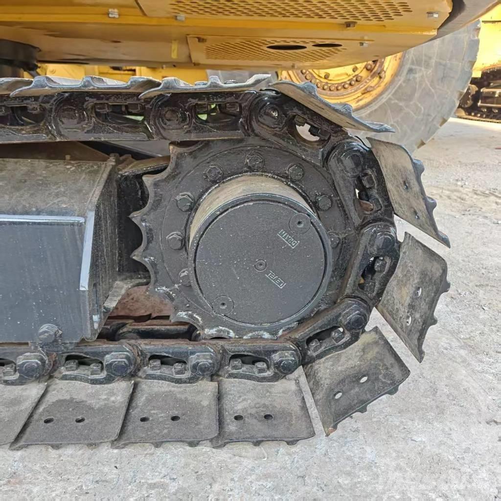 Komatsu PC 56 Mini pelle < 7t