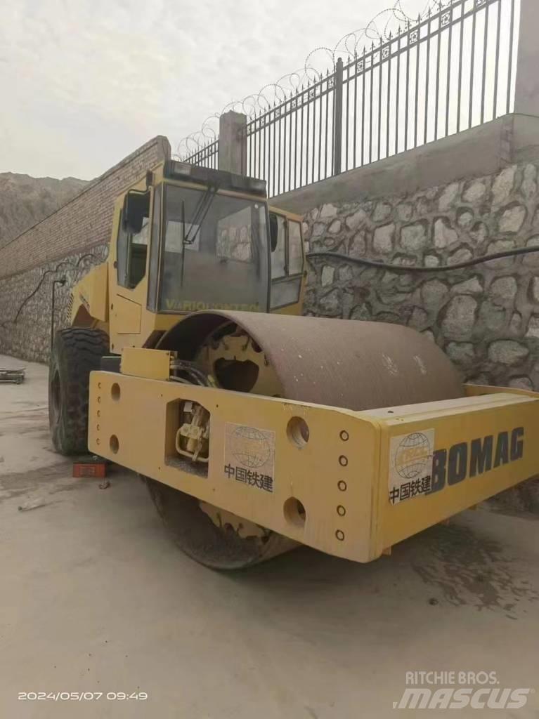 Bomag bw225d-3 Rouleaux monocylindre