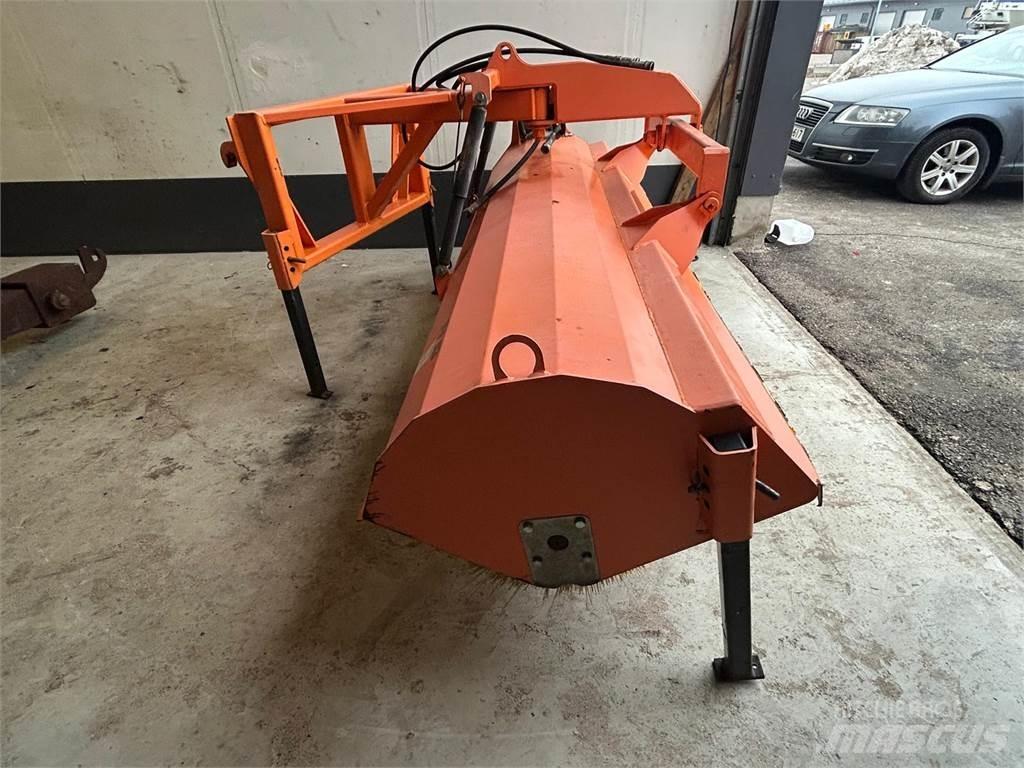 FMG avoharja AH240 Balayeuse / Autolaveuse