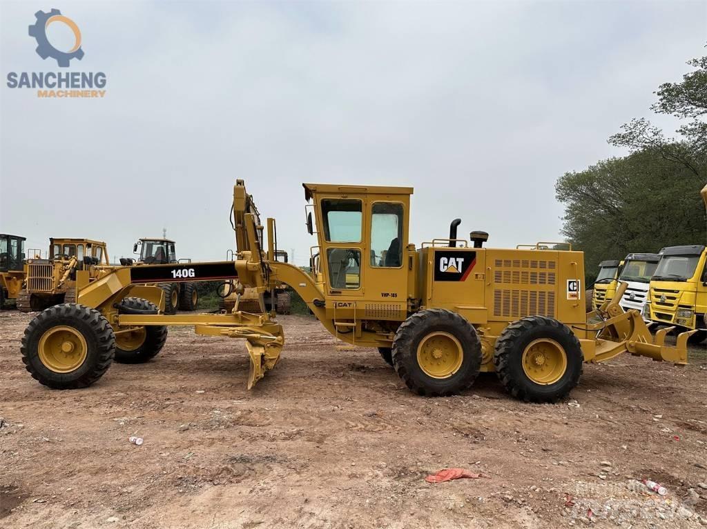CAT 140 G Niveleuse