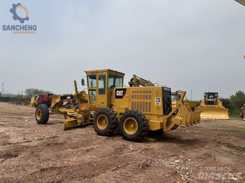 CAT 140 G Niveleuse