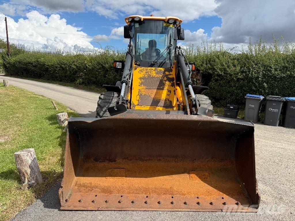 JCB 416 HT Chargeuse sur pneus