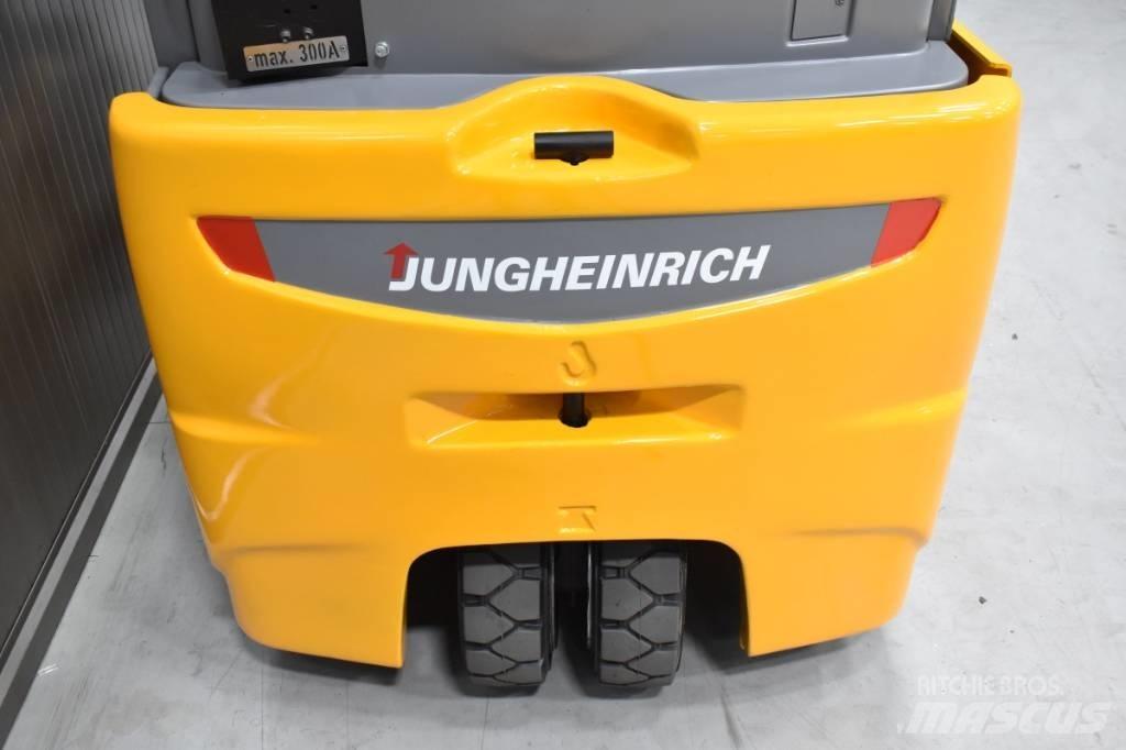 Jungheinrich EFG 220 Chariots élévateurs électriques