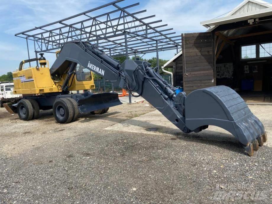Volvo AKERMAN EW-230 Pelle sur pneus