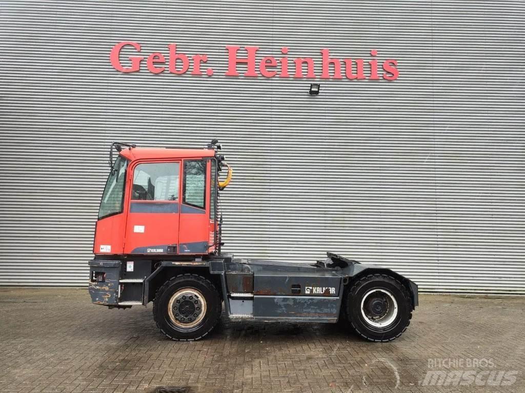 Kalmar TR 618i 4x4 Tracteur de manœuvre