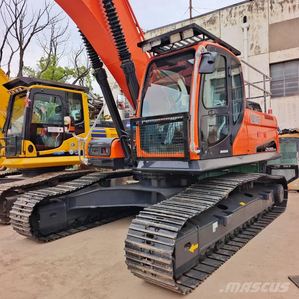 Doosan DX 300 Pelle sur chenilles