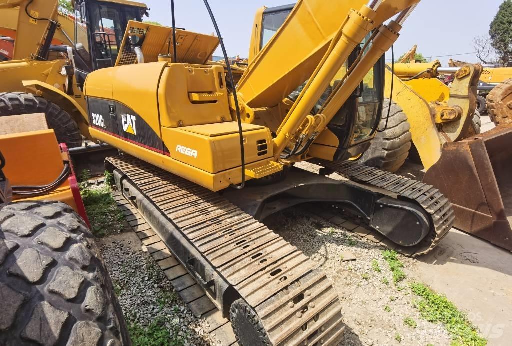 CAT 320 C L Pelle sur chenilles