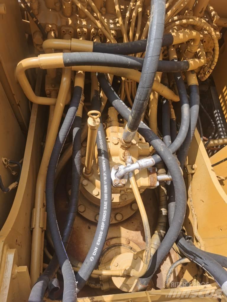 CAT 320 C L Pelle sur chenilles
