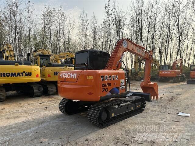 Hitachi ZX70 Pelle sur chenilles