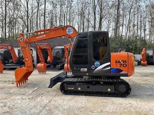 Hitachi ZX70 Pelle sur chenilles