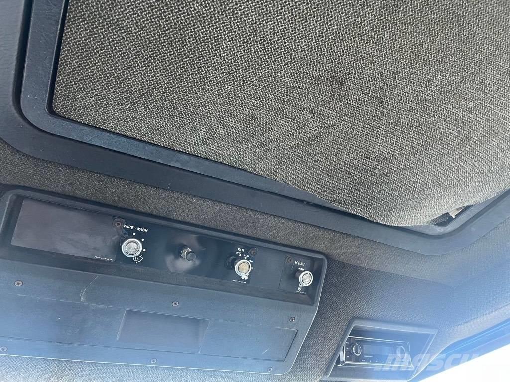 Ford 6610 II MYYTY Tracteur