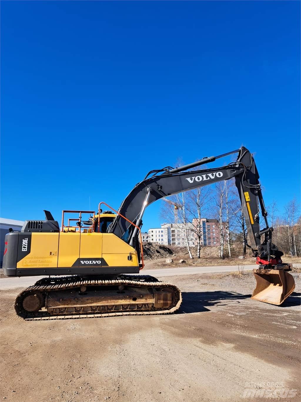 Volvo EC220EL Pelle sur chenilles