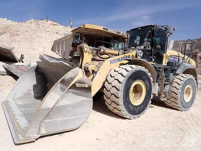 Komatsu WA475 Chargeuse sur pneus