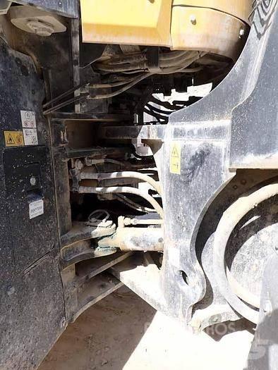 Komatsu WA475 Chargeuse sur pneus