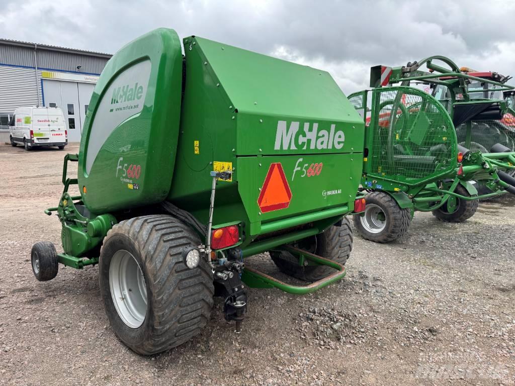 McHale F5600 Presse à balle ronde