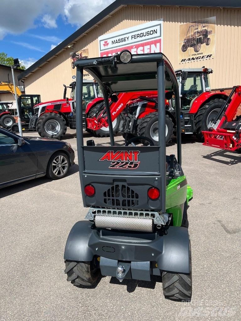 Avant 225 Chargeuse compacte