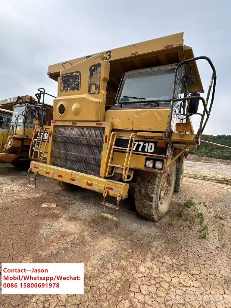 CAT 771 D Tombereau rigide