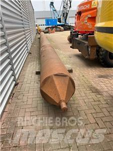  Spud leg 15 meter Dragueurs