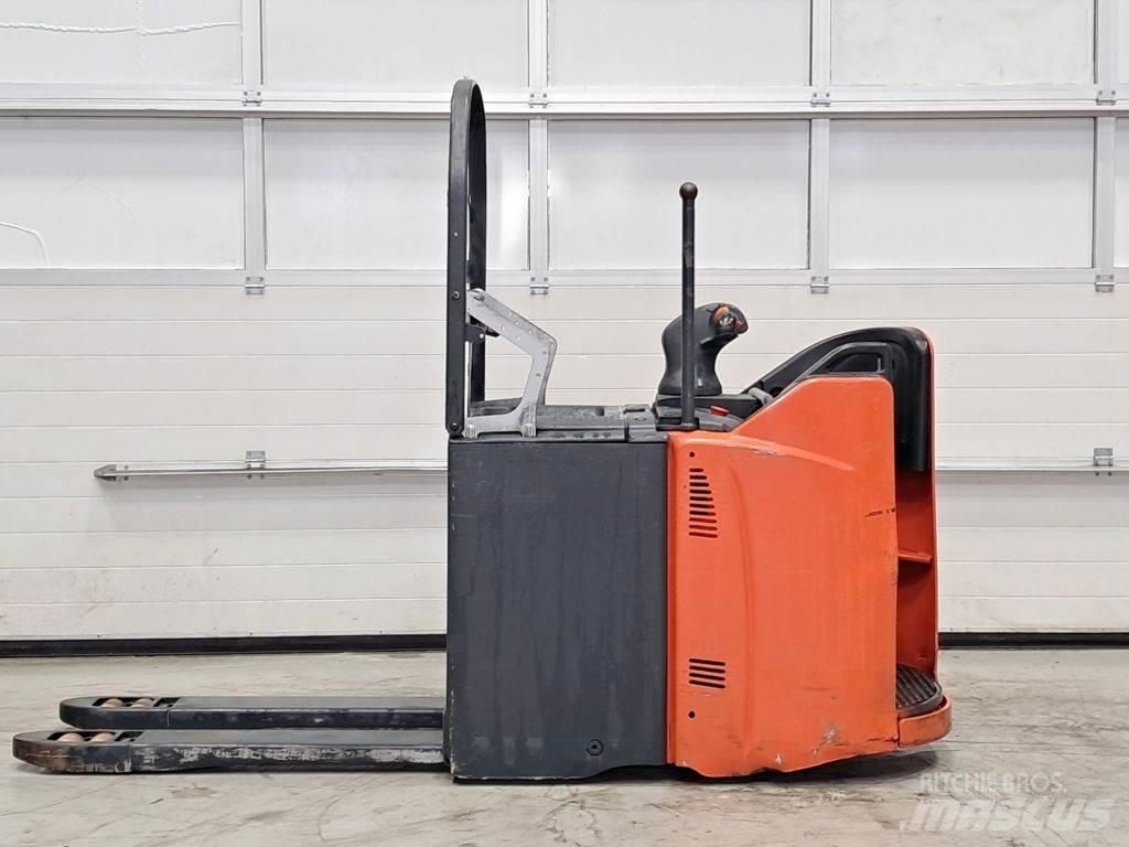 Linde T20SP-02 Transpalette accompagnant