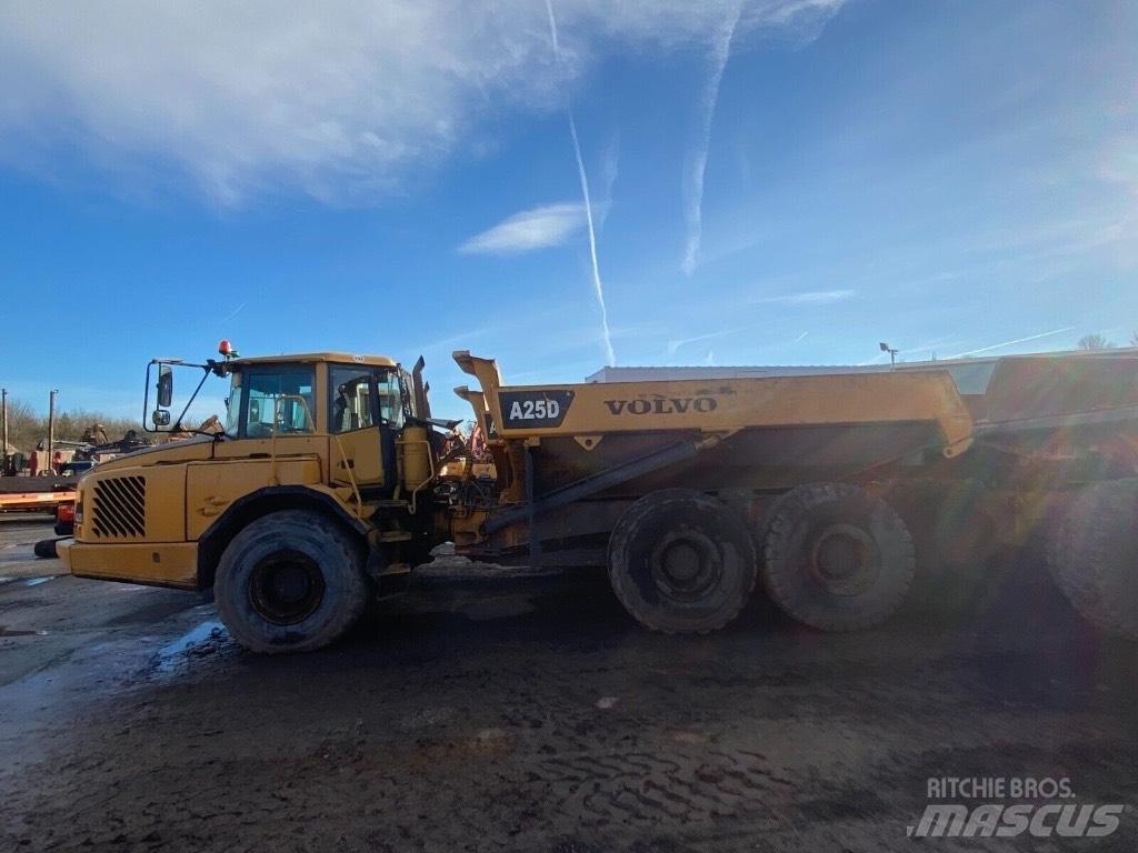 Volvo A 25 D Tombereau articulé