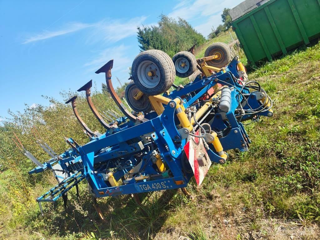  Treffler TGA430 Déchaumeur, cultivateur