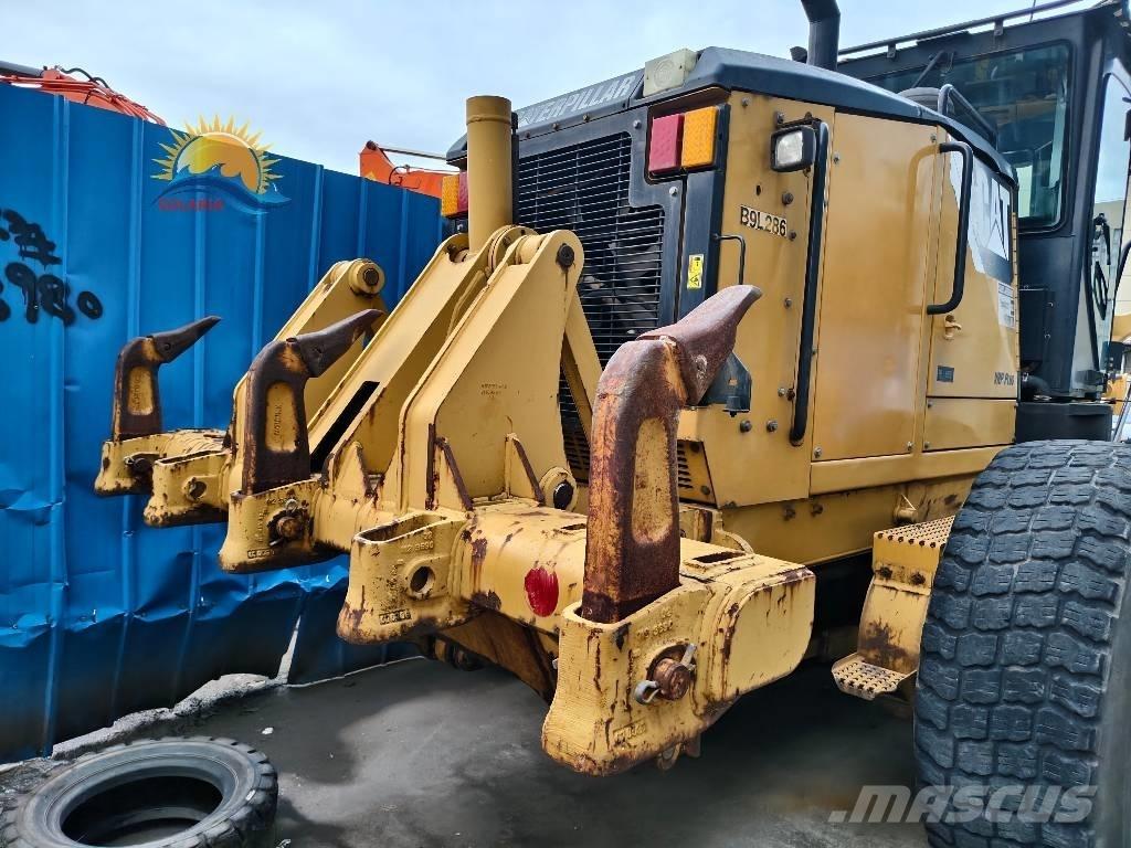 CAT 160 M Niveleuse