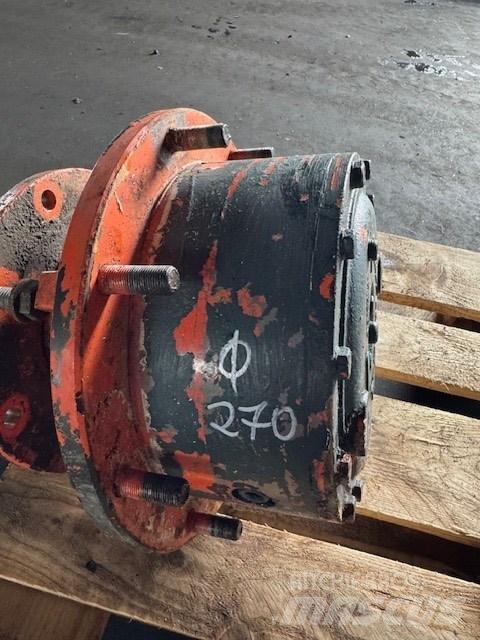 JLG 600 FINAL DRIVE Nacelles articulées