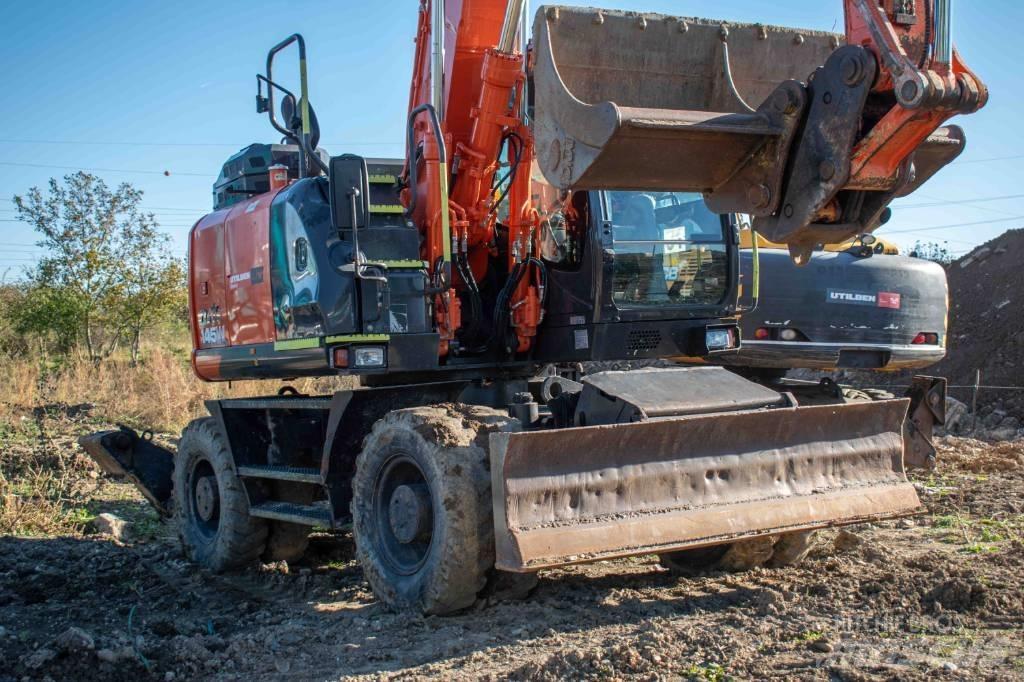Hitachi ZX 145 Pelle sur pneus