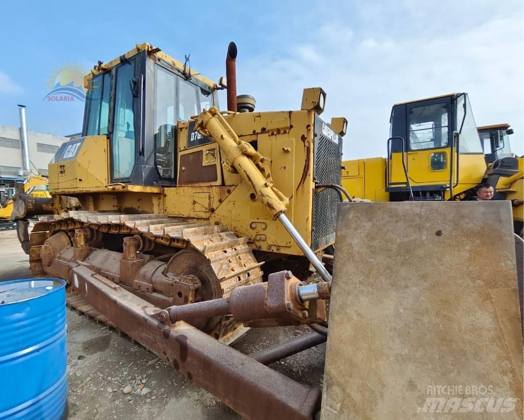 CAT D 7 G II Bouteurs sur chenilles