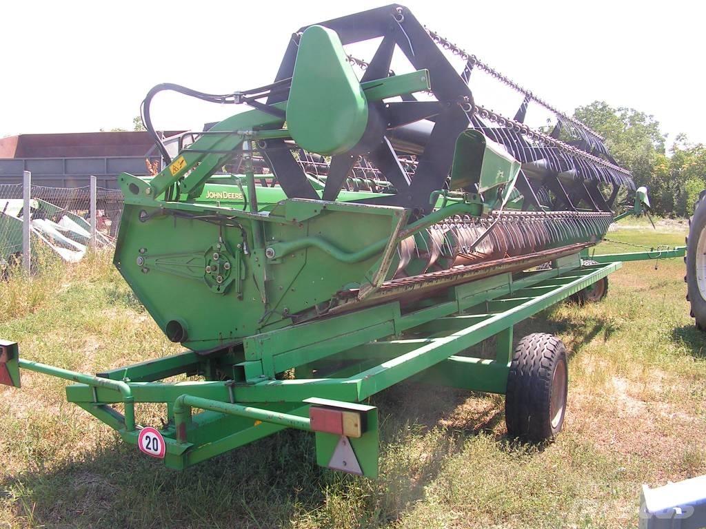 John Deere T660 Moissonneuse batteuse