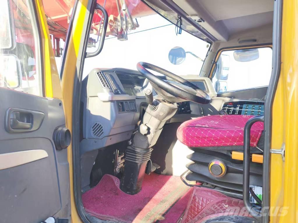 Sany SAC4500T Grues tout terrain