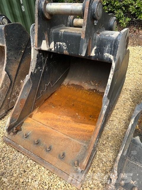 CAT 325 C Pelle sur chenilles
