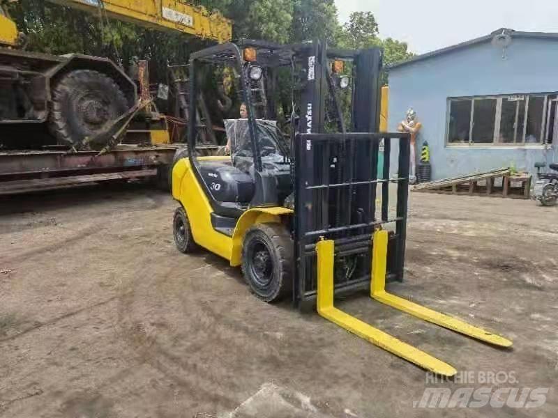 Komatsu 3Ton Chariots diesel