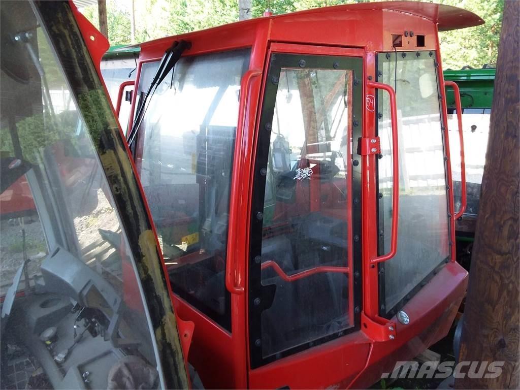 Komatsu 895 Cabine