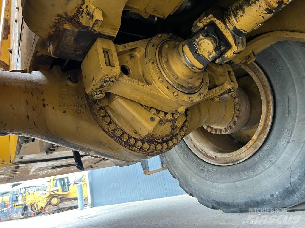 CAT 988H Chargeuse sur pneus