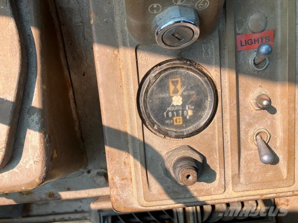 CAT 825 C Compacteur de sol